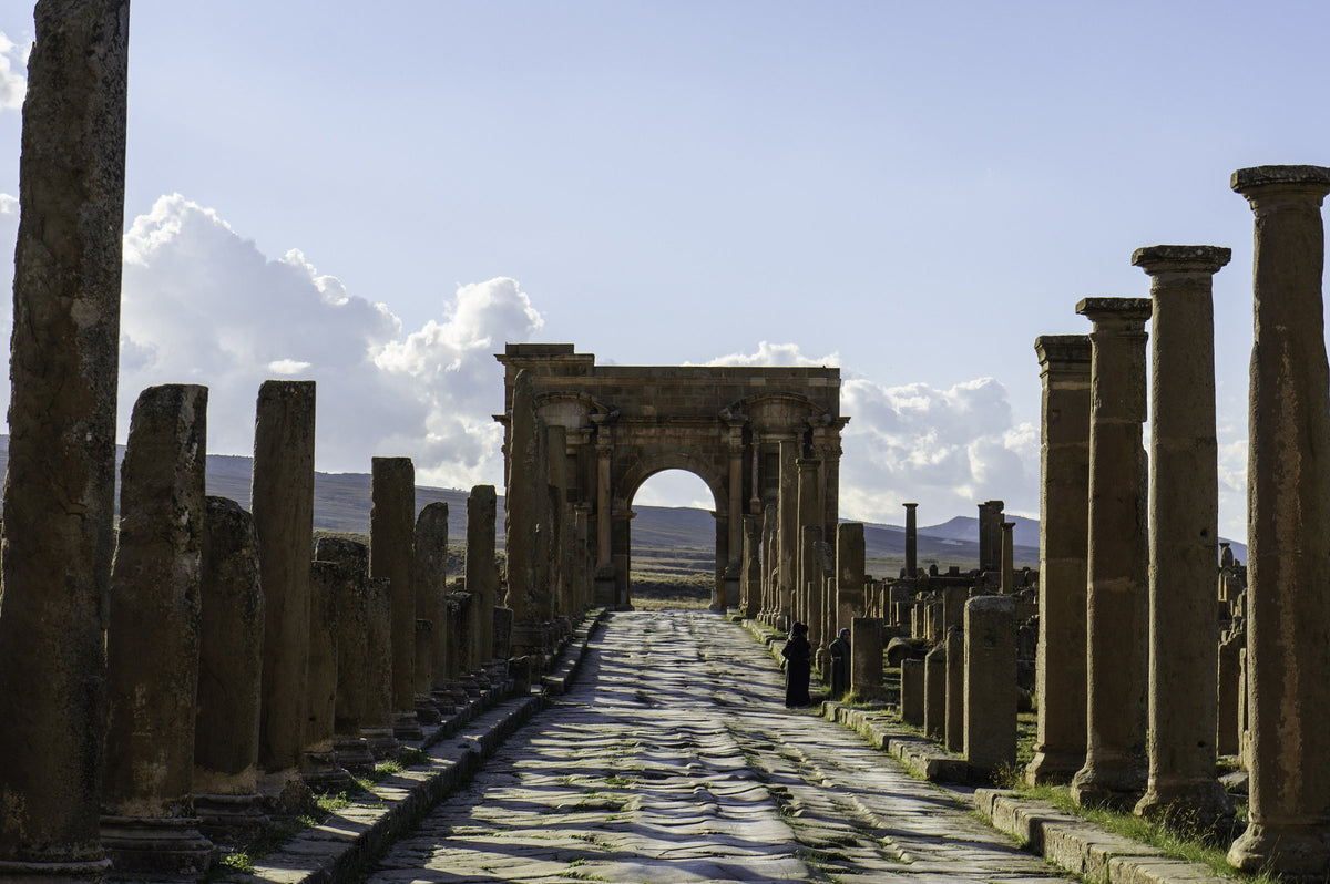 Les ruines romaines de Timgad et l’arc de Trajan
